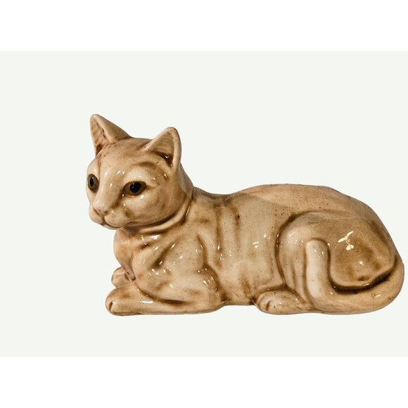 Vintage Porcelain Cat Figurine Made in Japan. Excellent Preowned Condition - Picture 2 of 12